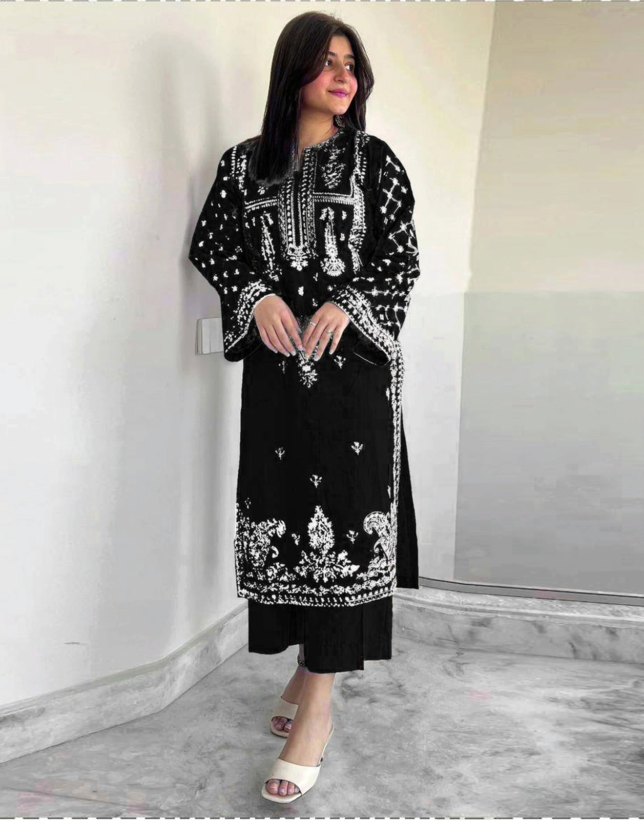 2PC EMBROIDERED DHANAK