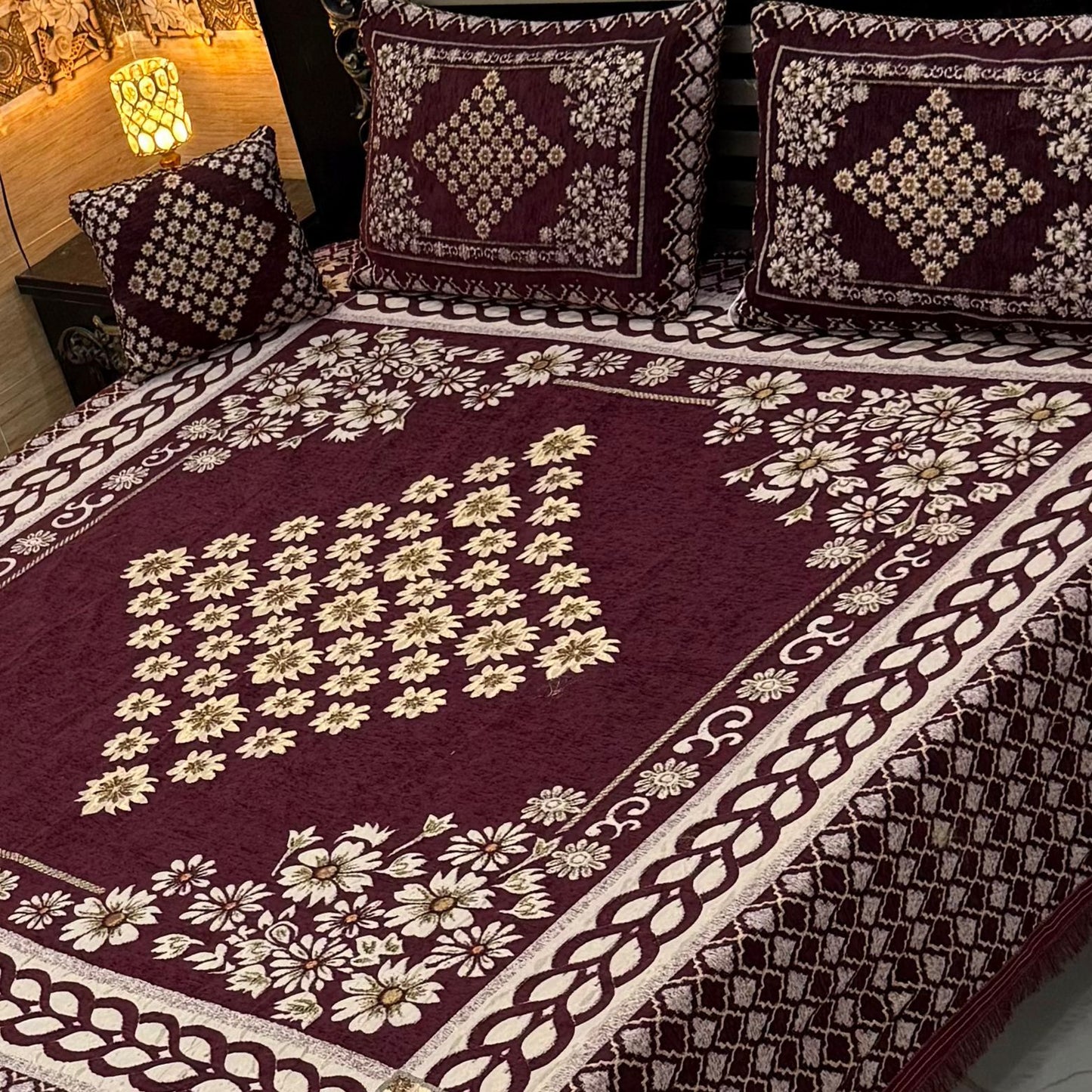 B, 4Pc Velvet Jaquard Bedsheet