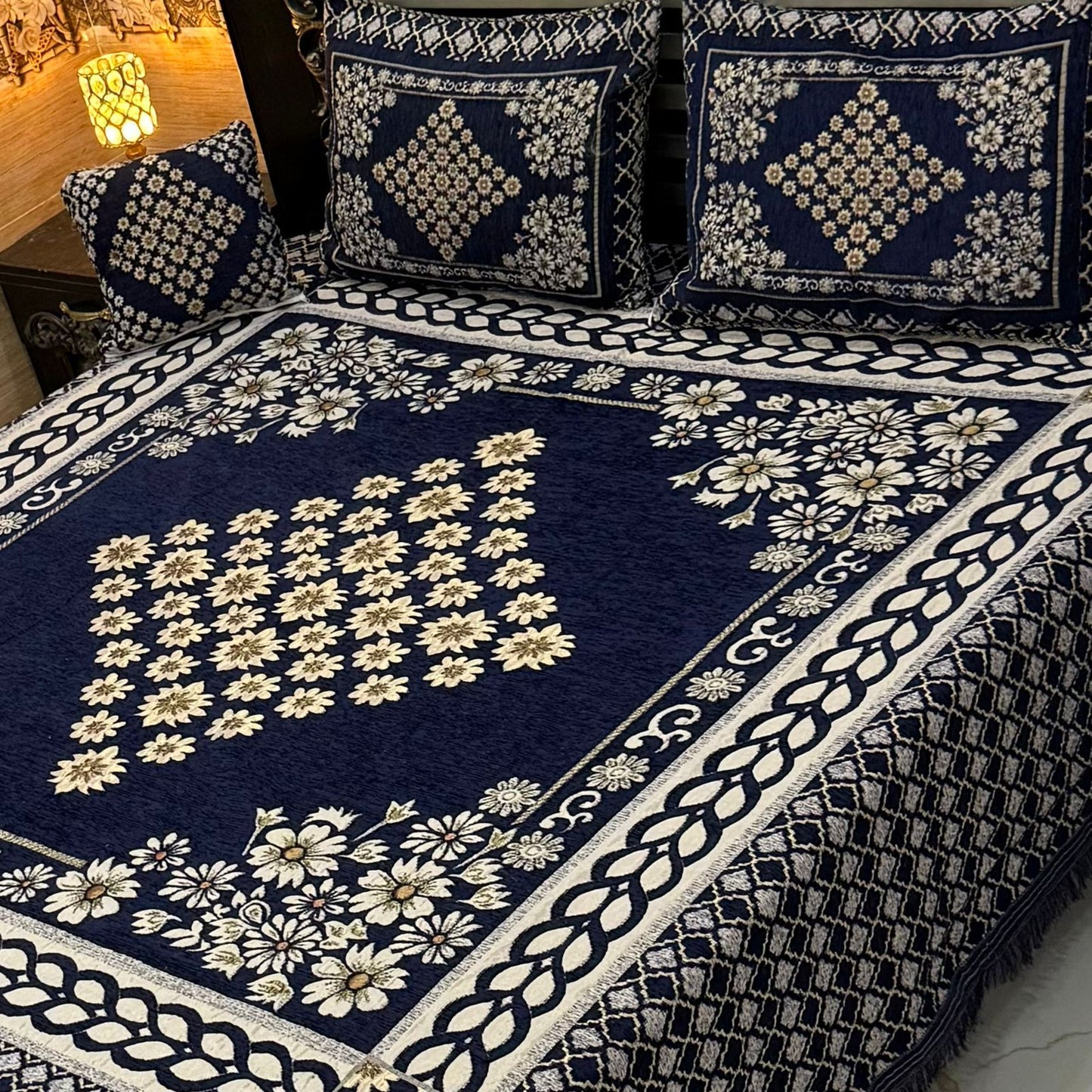 B, 4Pc Velvet Jaquard Bedsheet