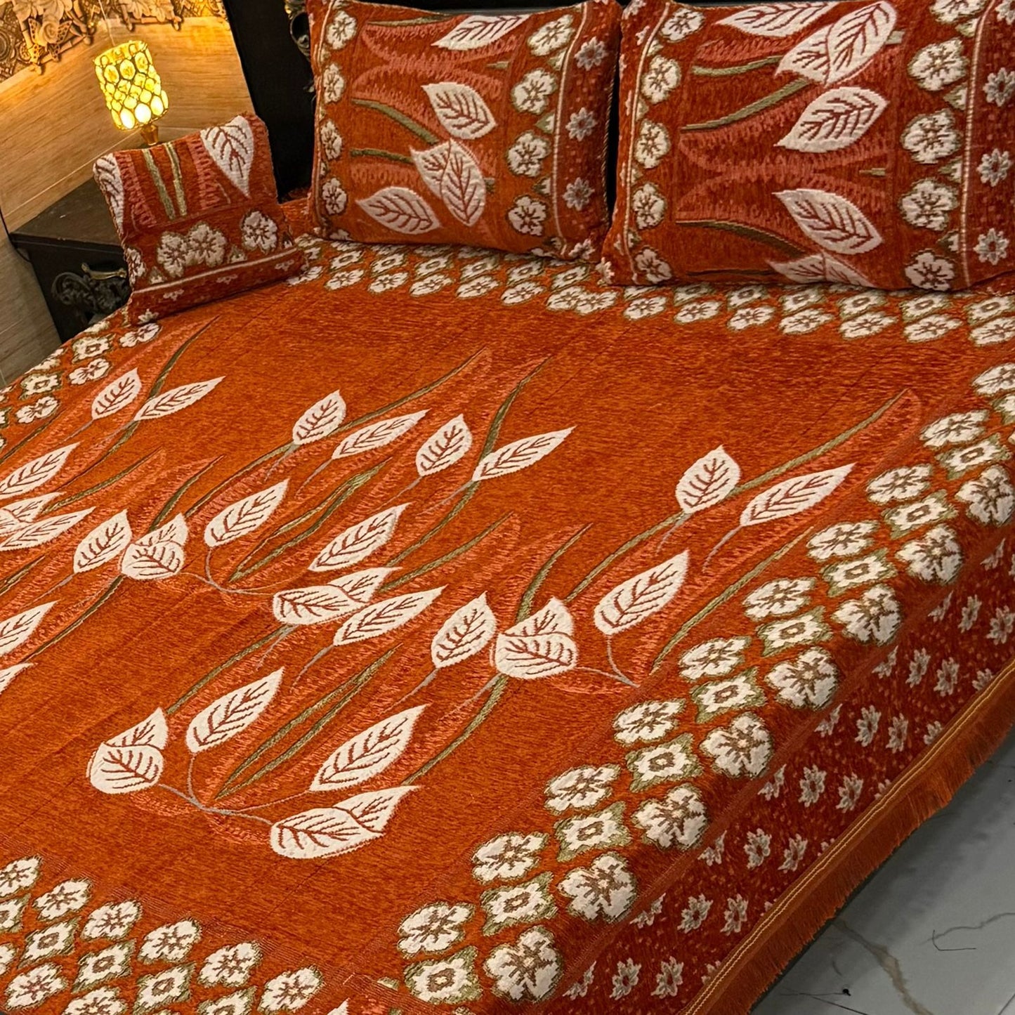 B, 4Pc Velvet Jaquard Bedsheet