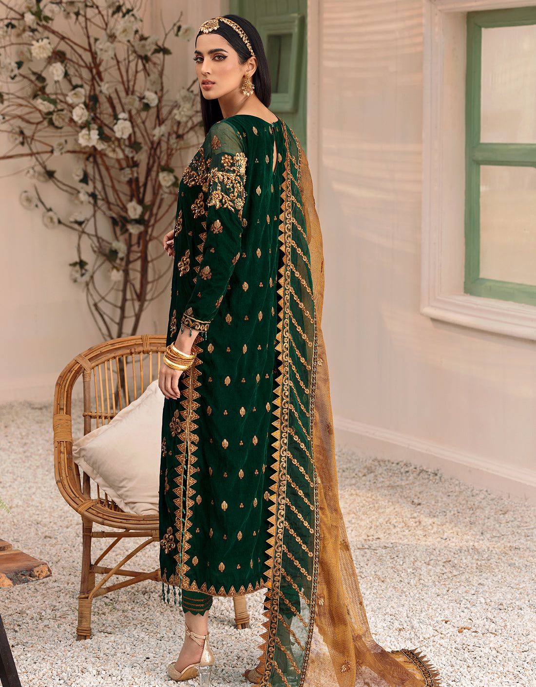 velvet EMAaN ADEEL