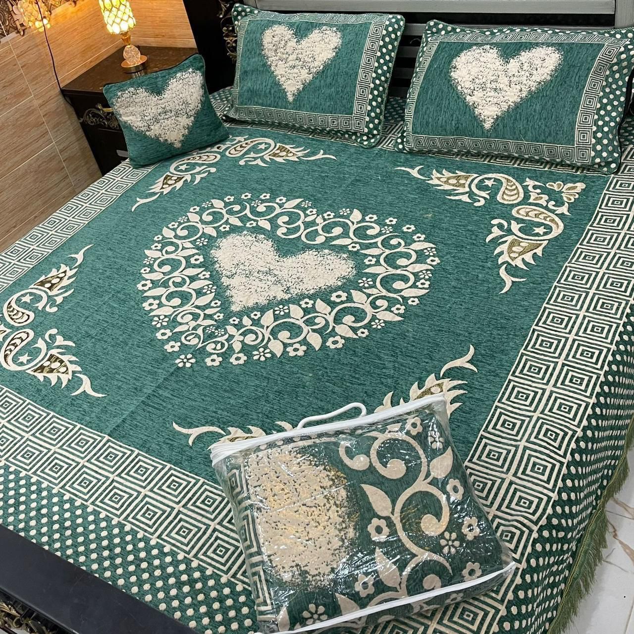 B, 4Pc Velvet Jaquard Bedsheet
