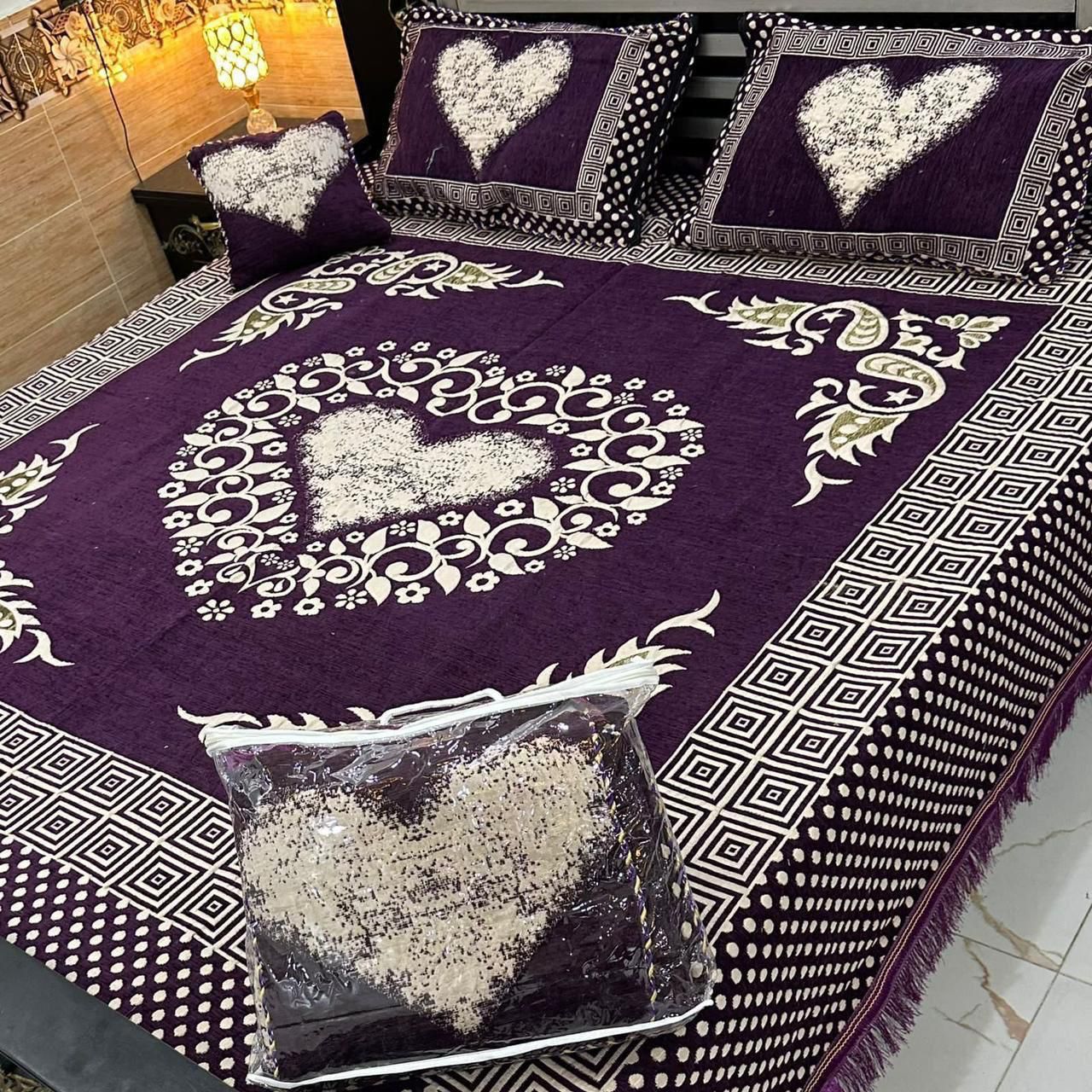 B, 4Pc Velvet Jaquard Bedsheet