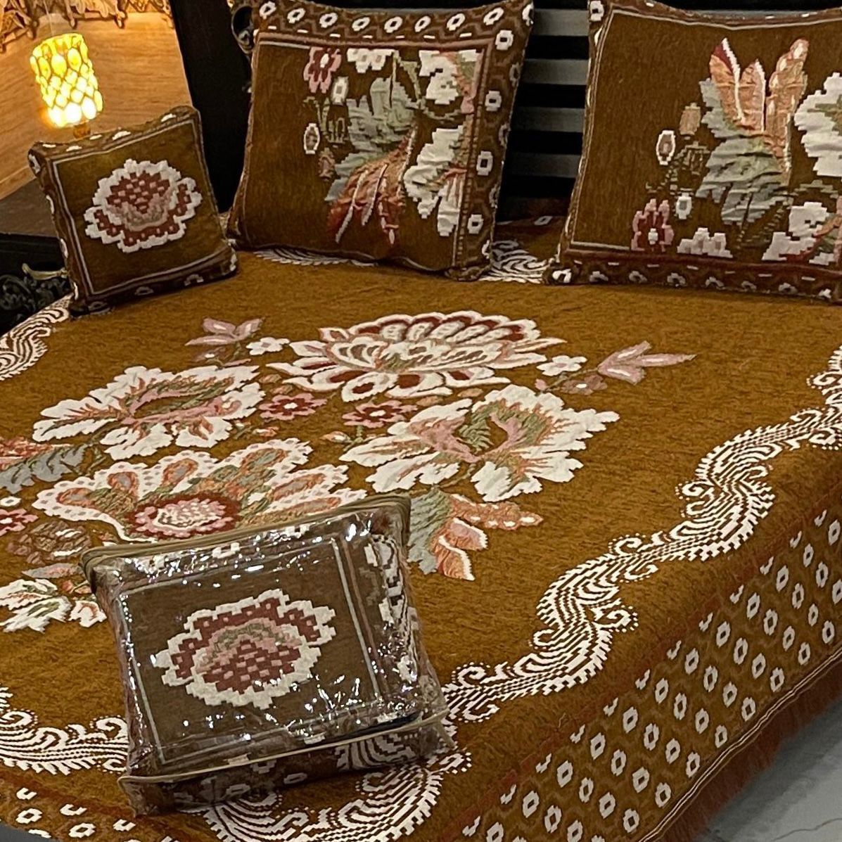 B, 4Pc Velvet Jaquard Bedsheet
