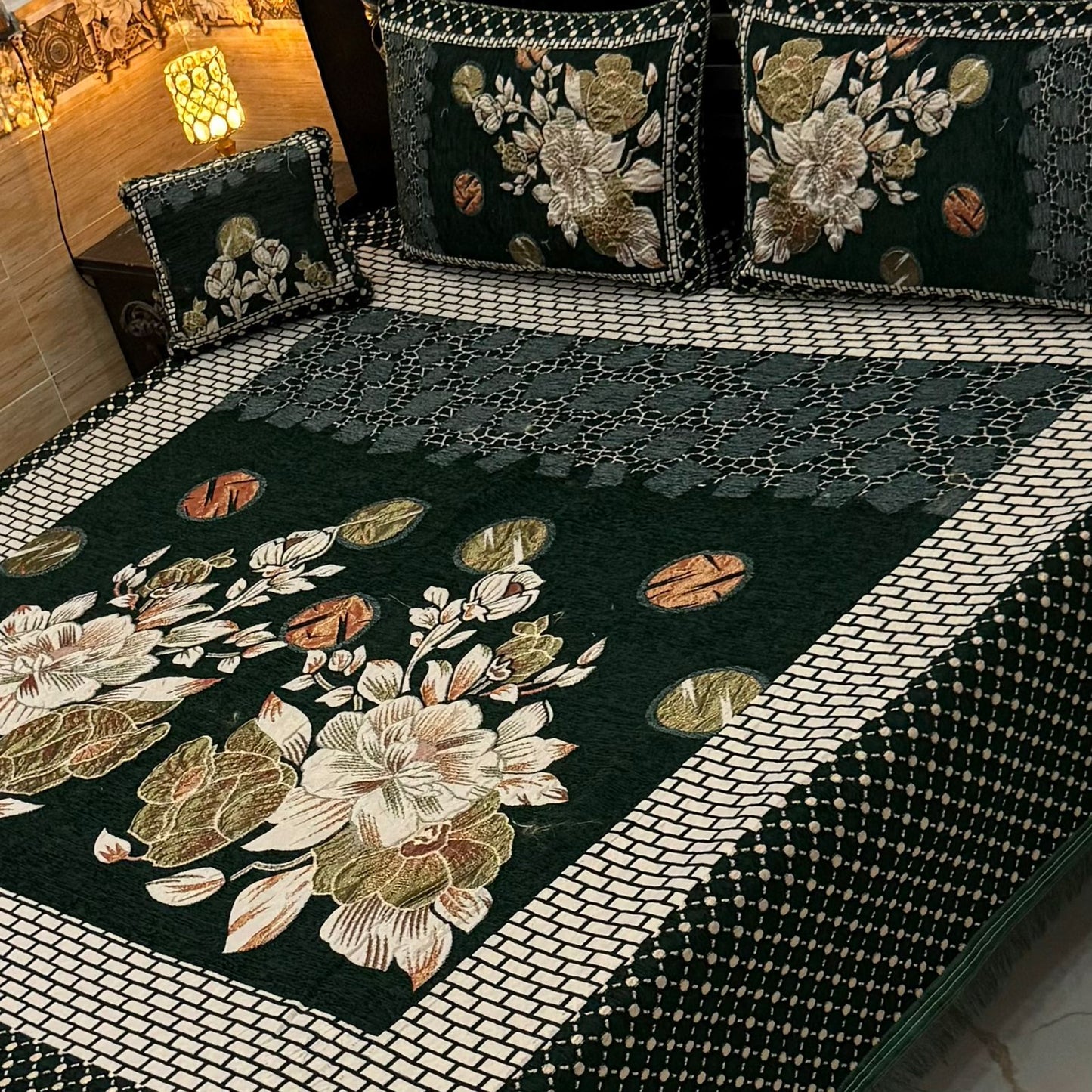 B, 4Pc Velvet Jaquard Bedsheet