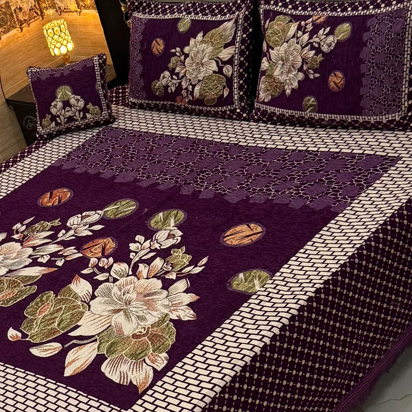 B, 4Pc Velvet Jaquard Bedsheet