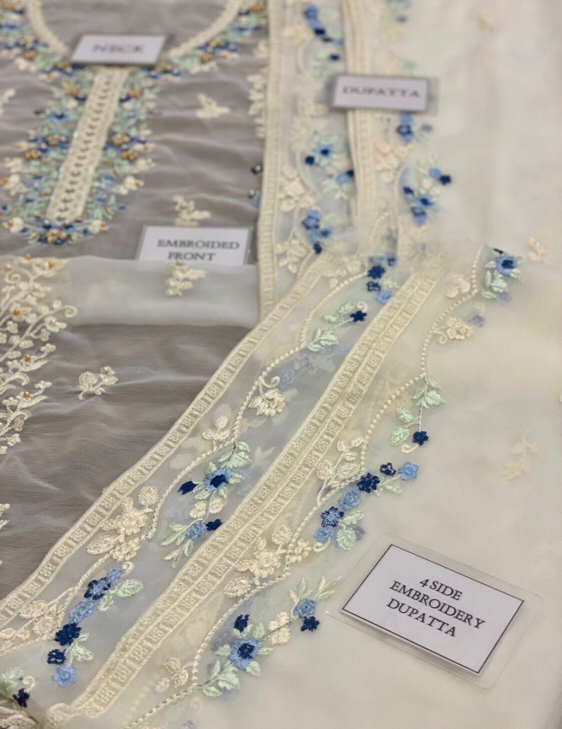 Agha Noor chiffon