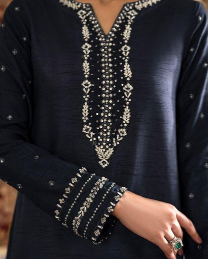BRAND IZNIK