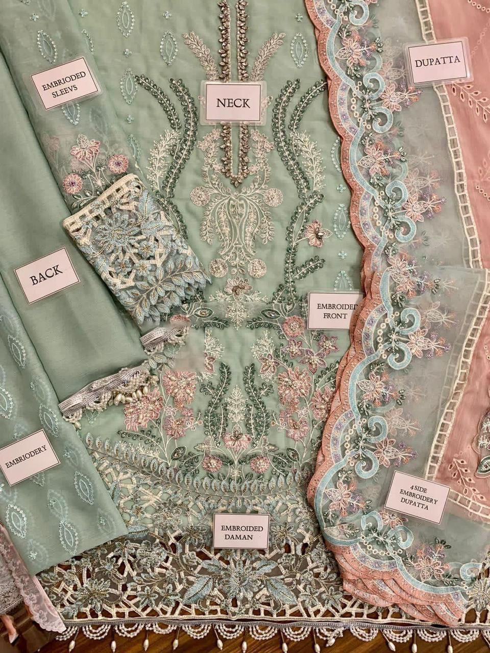 *MARIA B COUTURE