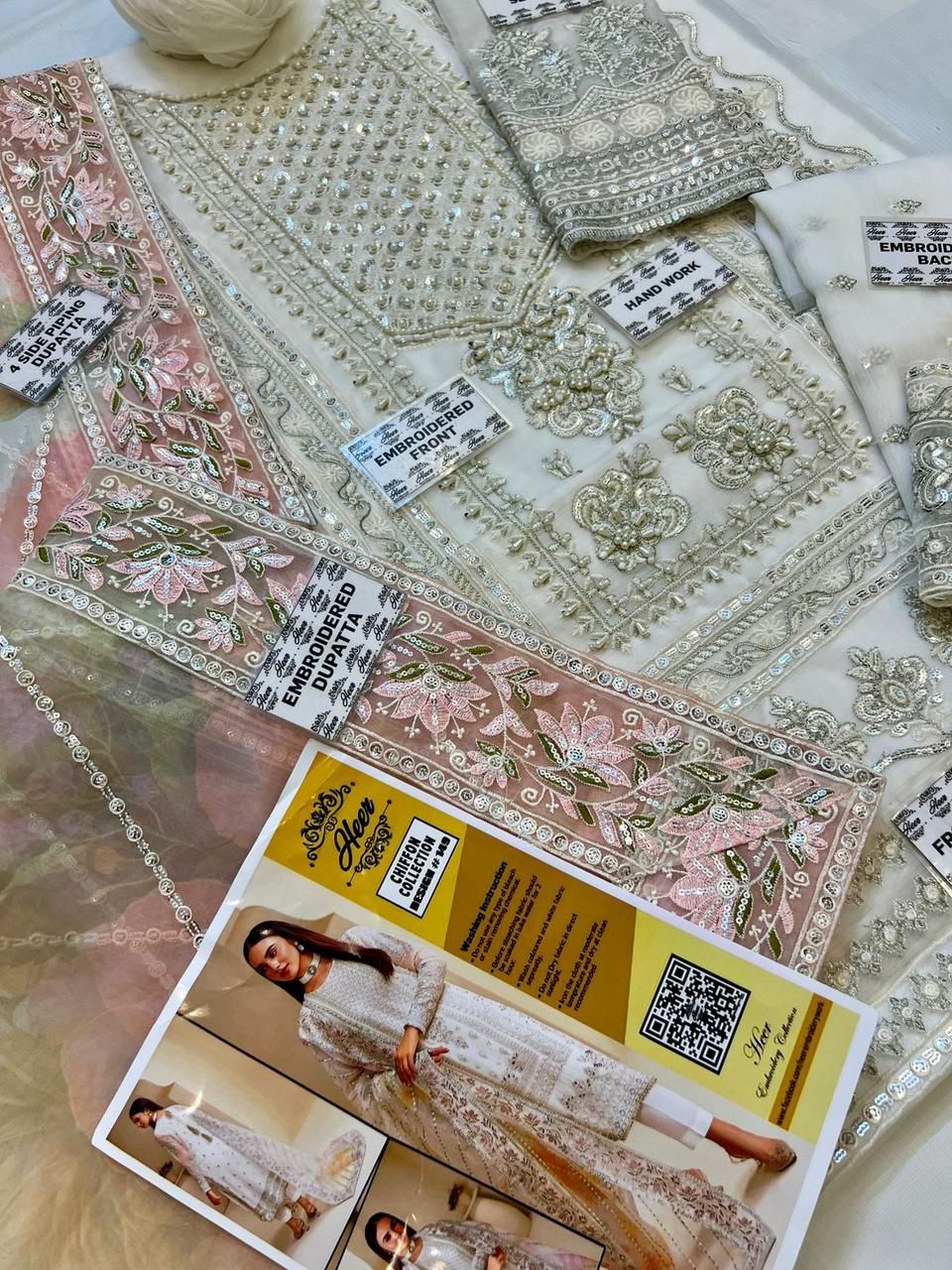 🅗🅔🅔🅡💃🏼🅒🅞🅛🅛🅔🅒🅣🅘🅞🅝        👉Design #1️⃣4️⃣9️⃣