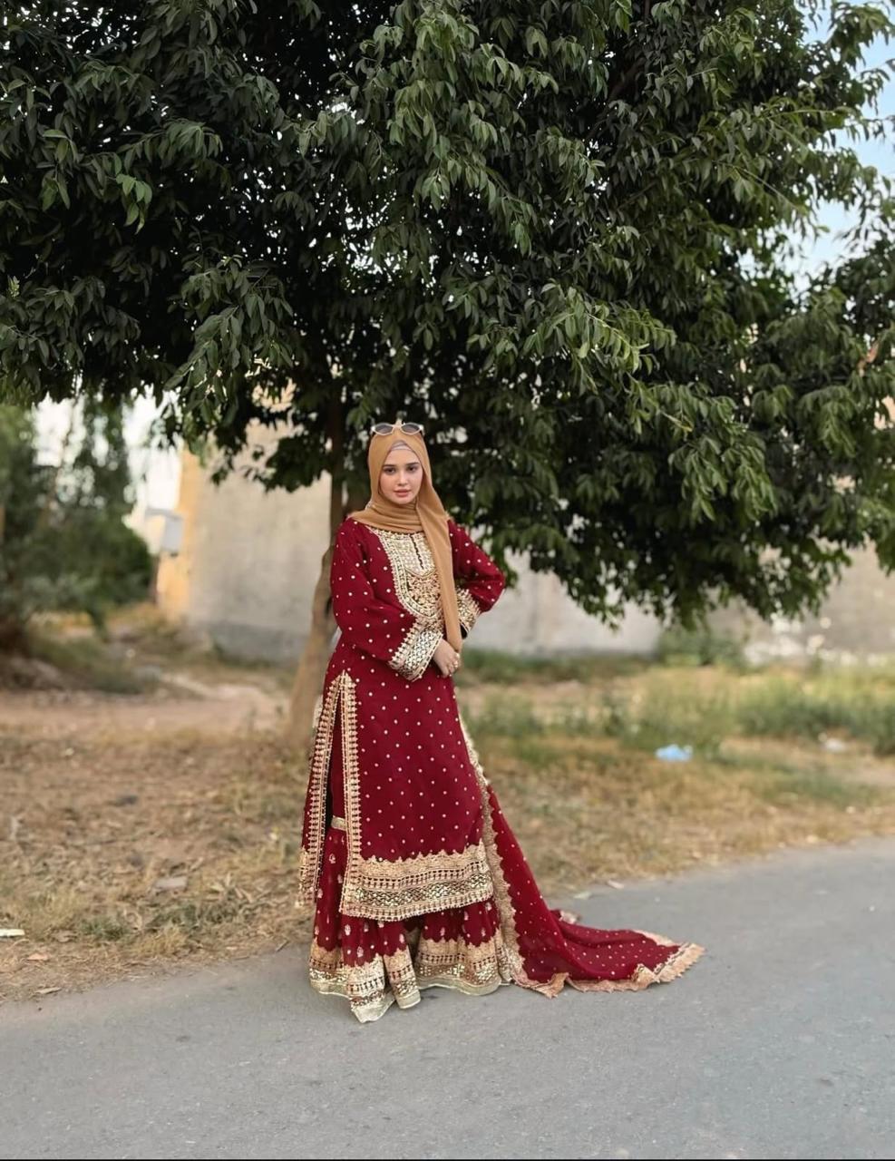 BAROQUE  PRODUCT CODE: 250