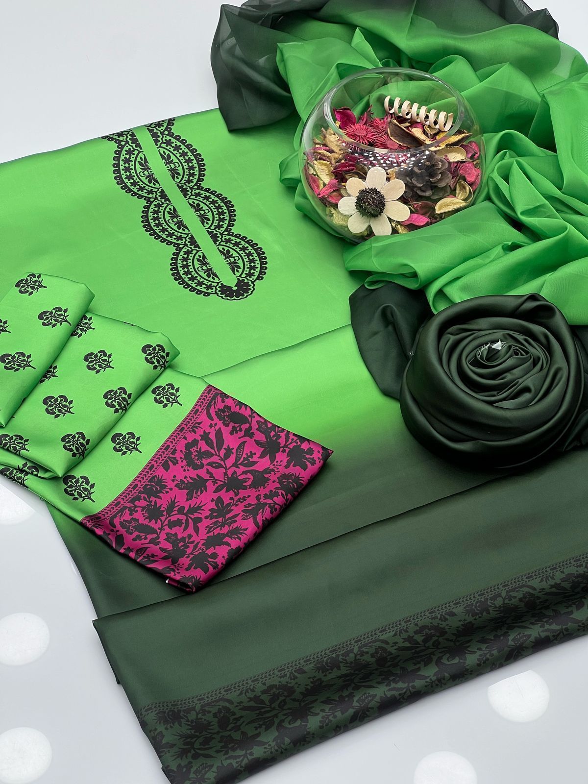 3pc  Shamooz Silk Fabric detail