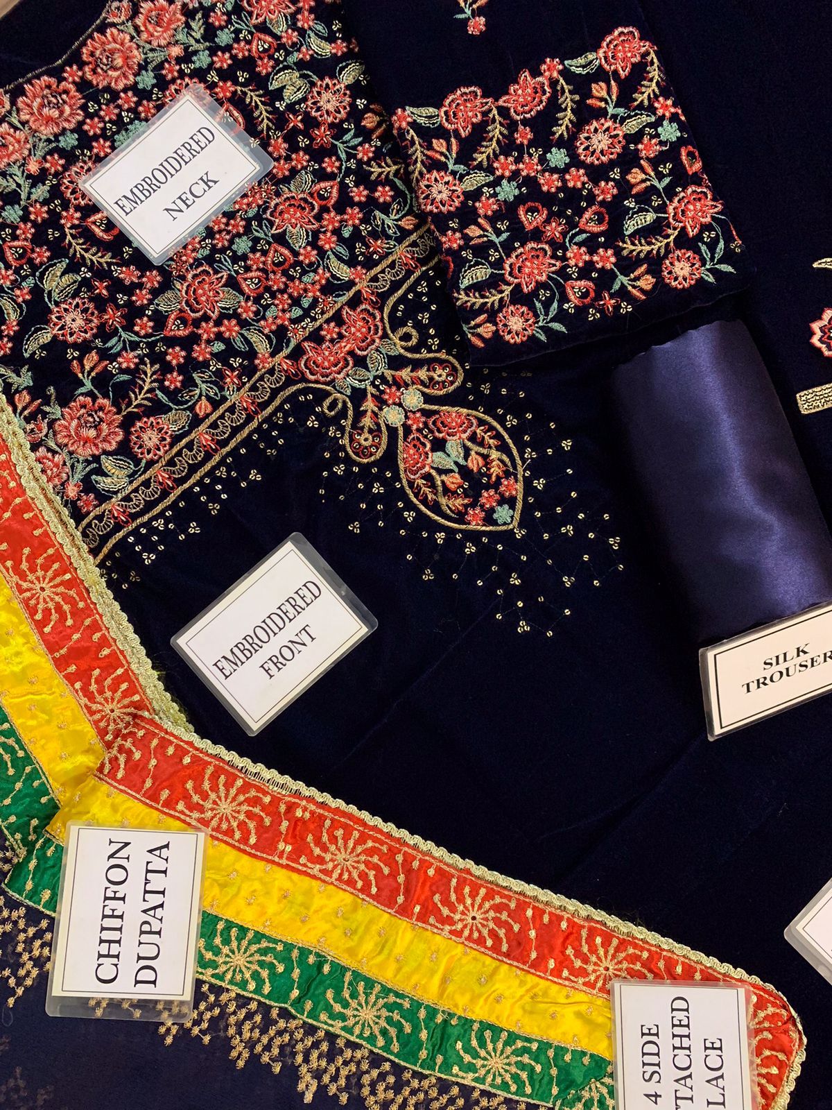 JAZMIN (VELVET COLLECTION)