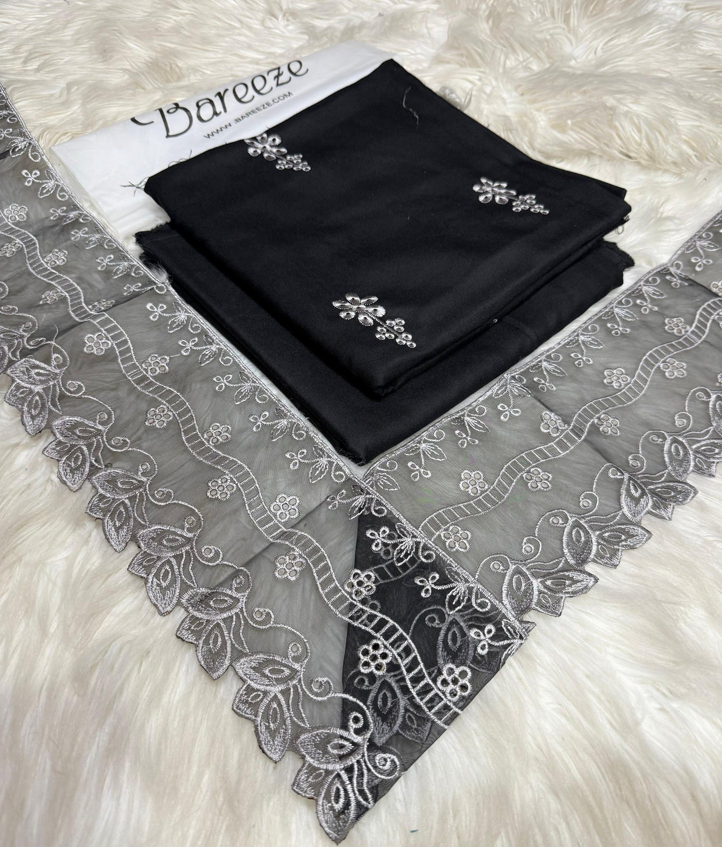 2PC Bareeza 2pc Embroidery Dhanak   fancy Collection