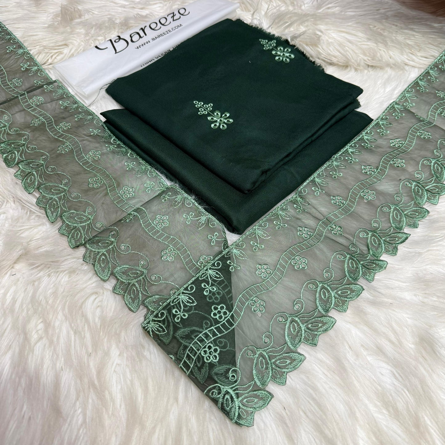 2PC Bareeza 2pc Embroidery Dhanak   fancy Collection